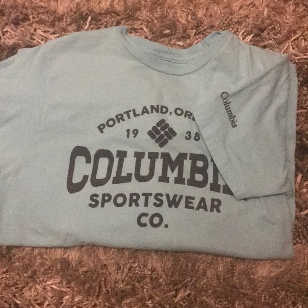 Columbia teal tee